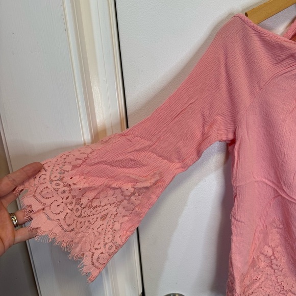 New York & Company Pink Bell Sleeve Blouse with Tie Front Lace Hem Size Small - Picture 2 of 11